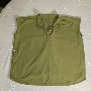 Figs Woman’s Sleeveless Olive Small Top Uniform / Scrub Technical Collection